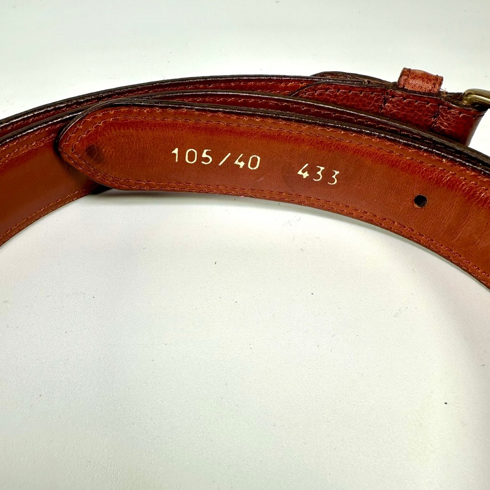 Classic Leyva Collection Men's Brown Leather
Belt with Gold Buckle - Picture 5 of 7